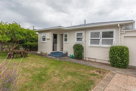 Photo of property in 30 Rugby Street, Levin, 5510