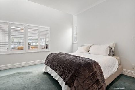 Photo of property in The Villas, 33u3 Hobson Street, Thorndon, Wellington, 6011