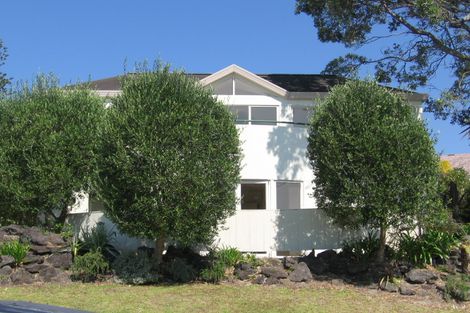 Photo of property in 3/14 Bournemouth Terrace, Murrays Bay, Auckland, 0630