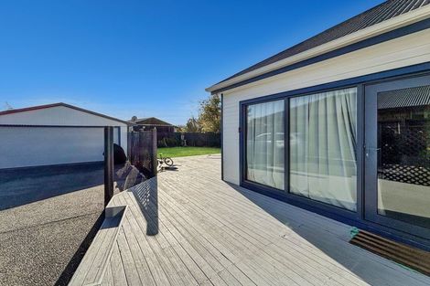 Photo of property in 290 Lake Terrace Road, Shirley, Christchurch, 8061
