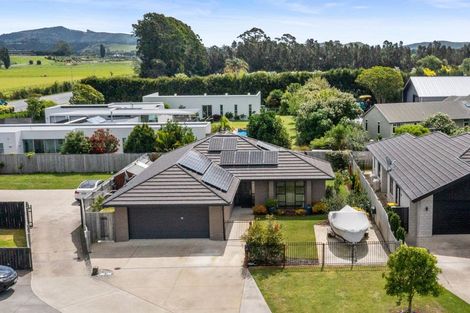 Photo of property in 27 Leet Crescent, Papamoa Beach, Papamoa, 3118