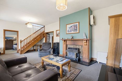 Photo of property in 9 Hawkhurst Road, Lyttelton, 8082