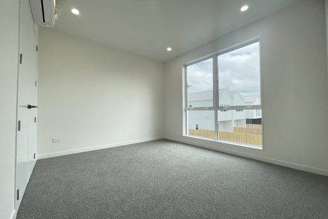 Photo of property in 6 Yellow Pear Lane, Karaka, 2578