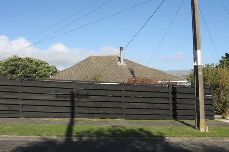 Photo of property in 34 Spur Grove, Titahi Bay, Porirua, 5022