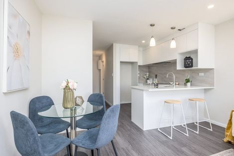 Photo of property in 8 Blanes Road, Weymouth, Auckland, 2103