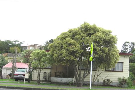 Photo of property in 114e Colwill Road, Massey, Auckland, 0614