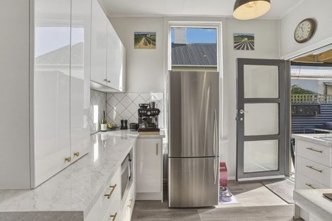 Photo of property in 37 Prince Albert Road, Saint Kilda, Dunedin, 9012