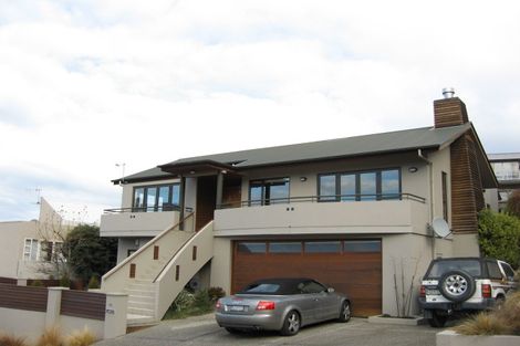 Photo of property in 64 Hensman Road, Queenstown, 9300