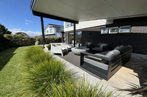 Photo of property in 16 Mutetai Road, Clarks Beach, 2122