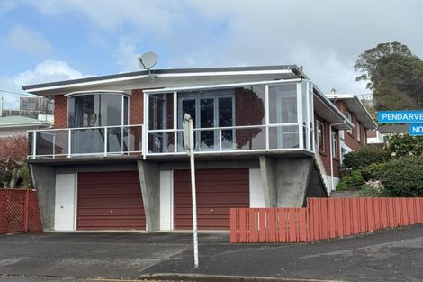 Photo of property in 104 Pendarves Street, New Plymouth, 4310