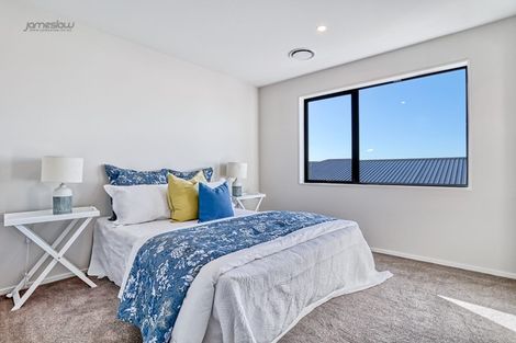 Photo of property in 11 Keiha Crescent, Massey, Auckland, 0614