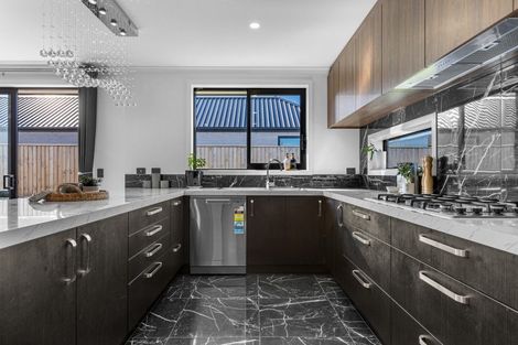 Photo of property in 21 Blue Jacket Drive, Halswell, Christchurch, 8025