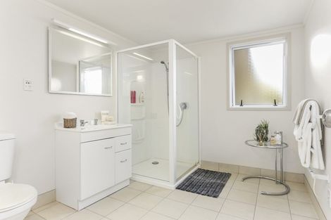 Photo of property in 30 Mayfair Crescent, Mairangi Bay, Auckland, 0630