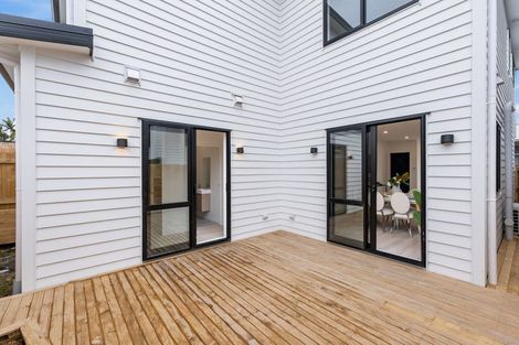 Photo of property in 49b Vera Road, Te Atatu South, Auckland, 0610