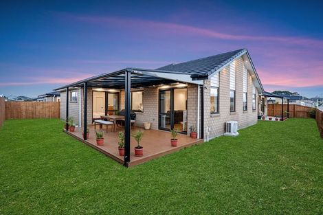 Photo of property in 1 Pipi Crescent, Tuakau, 2121