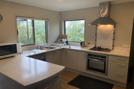 Photo of property in 20a Dolbear Street, Titirangi, Auckland, 0604