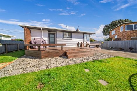 Photo of property in 8 Maire Street, Hawera, 4610