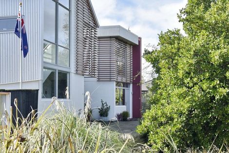 Photo of property in 2 Meredith Street, Addington, Christchurch, 8024