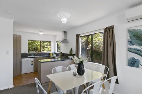 Photo of property in 11 Fernhaven Grove, Newlands, Wellington, 6037