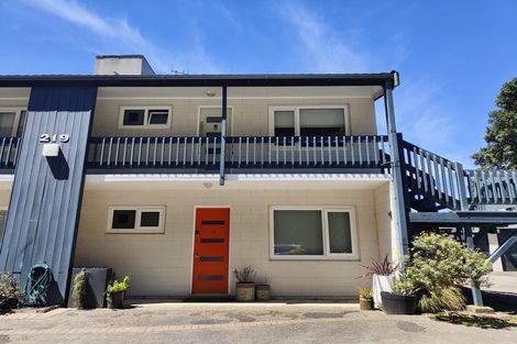 Photo of property in 219f8 Grant Road, Thorndon, Wellington, 6011