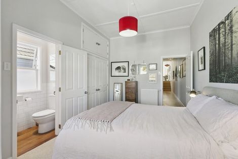 Photo of property in 15 Milton Street, Berhampore, Wellington, 6023