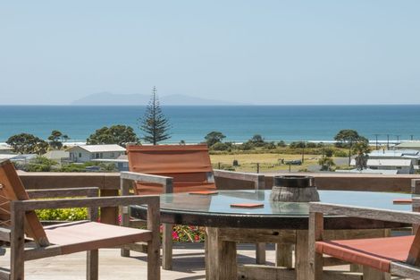 Photo of property in 8 Mayor View Terrace, Waihi Beach, 3611