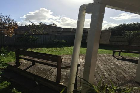 Photo of property in 64 Old Wairoa Road, Papakura, 2110