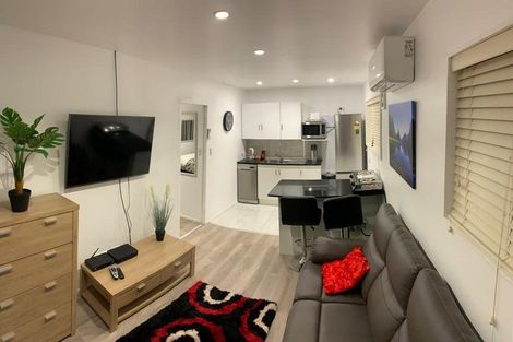 Photo of property in 330 Glenvar Road, Torbay, Auckland, 0630