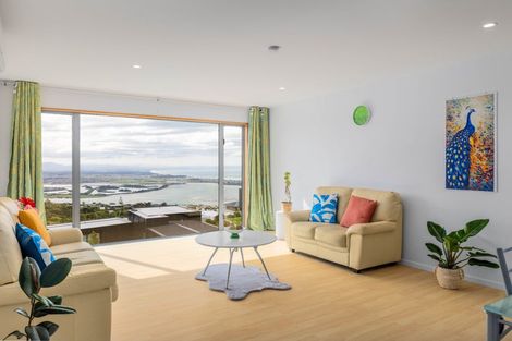 Photo of property in 5 Stoneyridge Close, Mount Pleasant, Christchurch, 8081