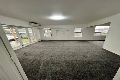 Photo of property in 20 Evans Road, Weymouth, Auckland, 2103