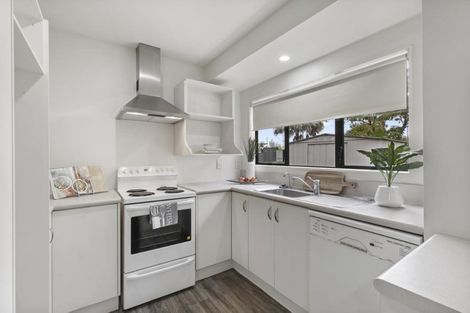 Photo of property in 2/129 Coronation Road, Papatoetoe, Auckland, 2025