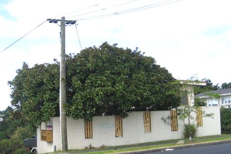 Photo of property in 2/43 Coronation Road, Hillcrest, Auckland, 0627