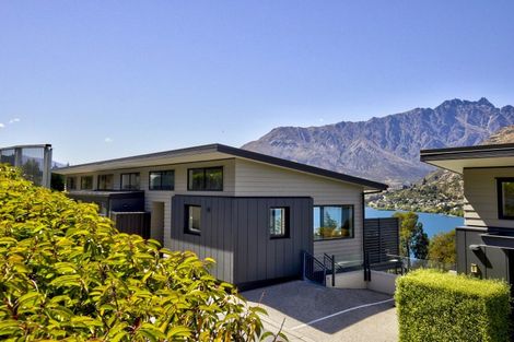 Photo of property in 8 Goldrush Way, Queenstown, 9300