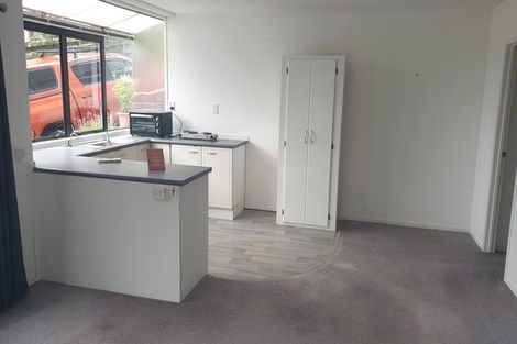 Photo of property in 50 Valley View Road, Glenfield, Auckland, 0629