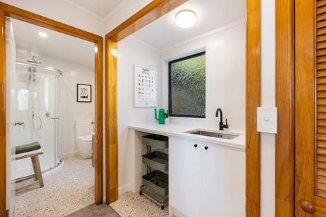 Photo of property in 2b Happy Valley Road, Owhiro Bay, Wellington, 6023