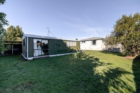 Photo of property in 35 Kimberley Grove, Westbrook, Palmerston North, 4412