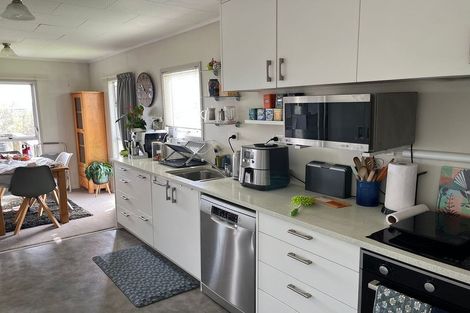 Photo of property in 22 Merida Place, Unsworth Heights, Auckland, 0632