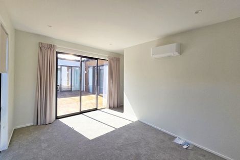 Photo of property in 7 George Yee Place, Taradale, 4112