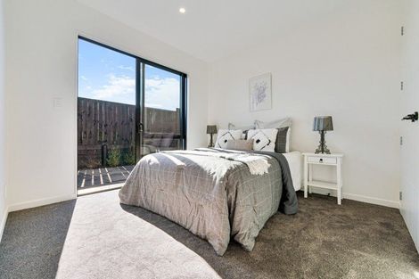 Photo of property in 6 Pineview Drive, Rosehill, 2113