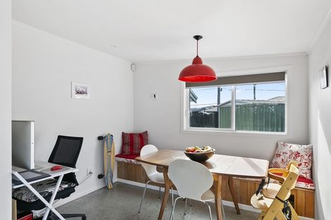 Photo of property in 23 Rua Street, Lyall Bay, Wellington, 6022