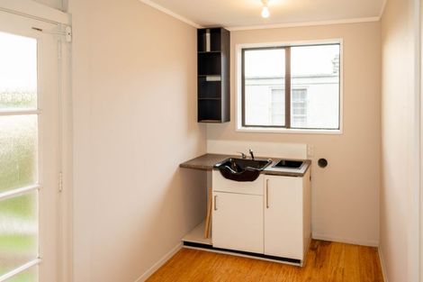 Photo of property in 82 Mornington Road, Kenmure, Dunedin, 9011