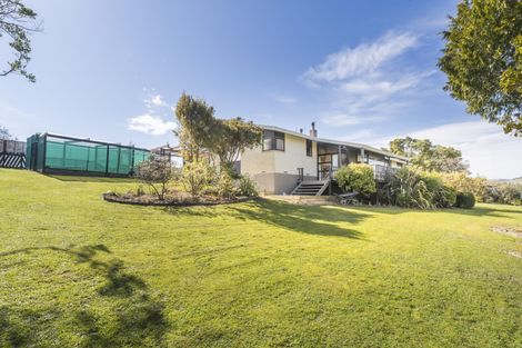 Photo of property in 61 Turitea Road, Fitzherbert, Palmerston North, 4472