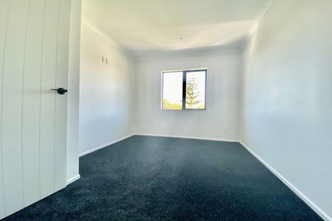 Photo of property in 547 Massey Road, Mangere, Auckland, 2022