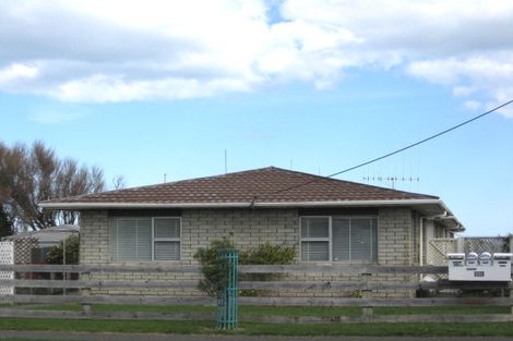 Photo of property in 221c Puriri Street, Castlecliff, Wanganui, 4501