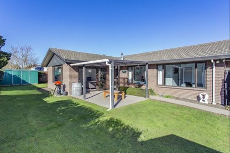 Photo of property in 30 Connemara Drive, Northwood, Christchurch, 8051