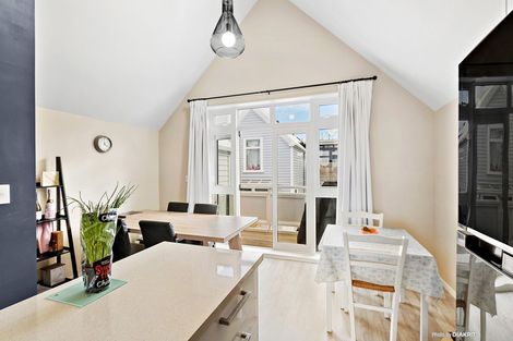 Photo of property in Pirie Street Townhouses, 20/35u Pirie Street, Mount Victoria, Wellington, 6011