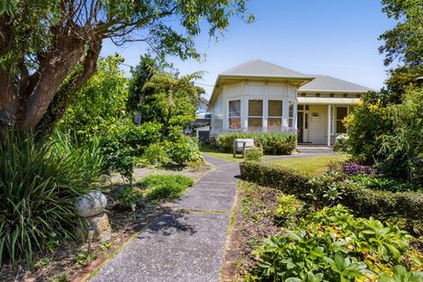 Photo of property in 207 Egmont Street, Patea, 4520