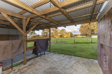 Photo of property in 2246 State Highway 16, Helensville, 0875