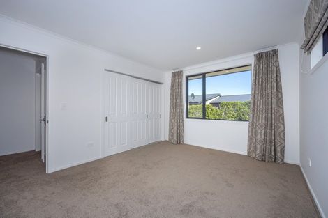 Photo of property in 16 Makomako Road, Wanaka, 9305