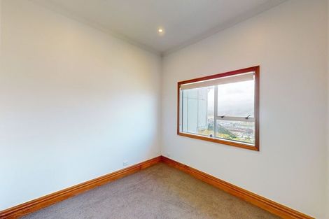 Photo of property in 53 Sutherland Road, Melrose, Wellington, 6023